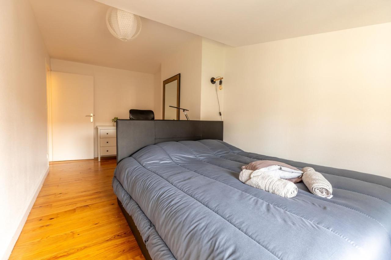Le Double Pirou # 2 Appartements # Halte Auvergne Thiers Kültér fotó