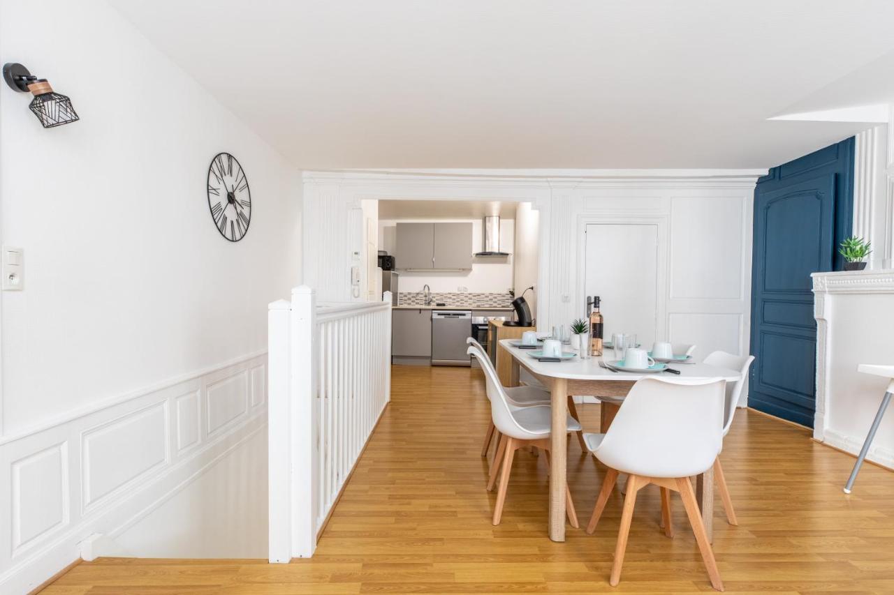 Le Double Pirou # 2 Appartements # Halte Auvergne Thiers Kültér fotó